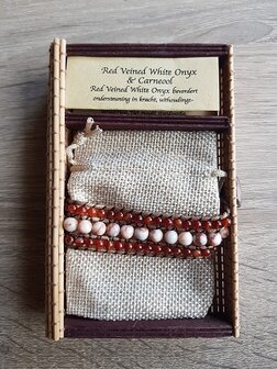 Dames armband met natuurstenen Red Veined White Onyx &amp; Carneool