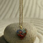 Goudkleurige RVS Epoxy ketting met natuursteen