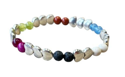 Dames armband met een mix van natuurstenen 6 mm en zilverkleurige hartjes