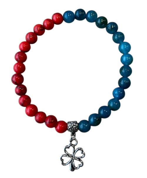 Dames armband rode Howliet en Apatiet 6 mm met klaver bedel