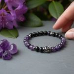 Damesarmband Amethist 8 mm en Rododendron geurkralen met RVS roos kraal