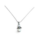 Ketting met een geluksengel van natuursteen Howliet